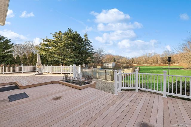 23 Janet Street, Port Jefferson Station, NY 11776