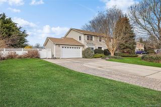 23 Janet Street, Port Jefferson Station, NY 11776