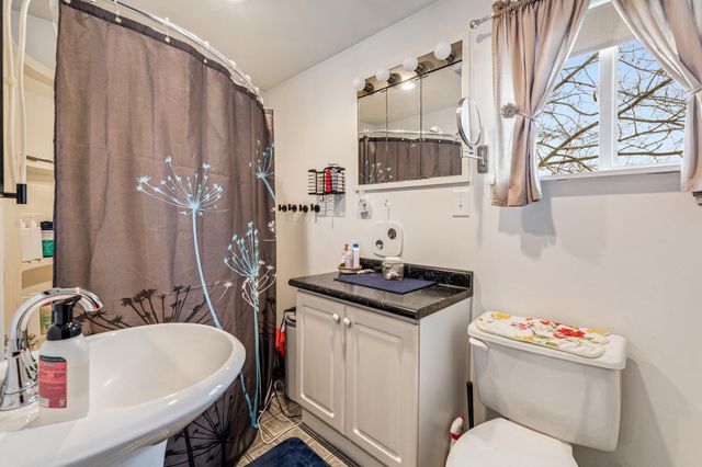 S2232 State Road 35, Alma, WI 54610