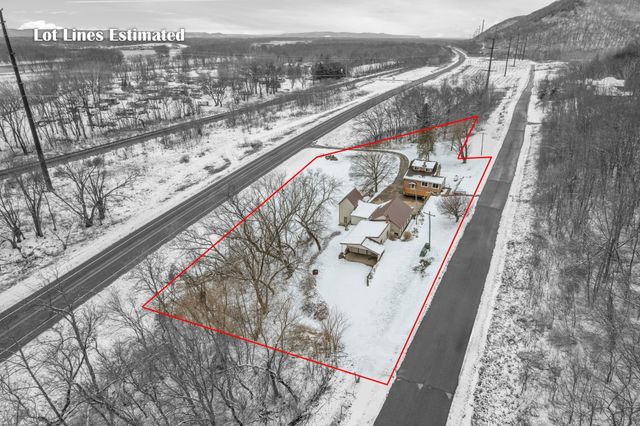 S2232 State Road 35, Alma, WI 54610