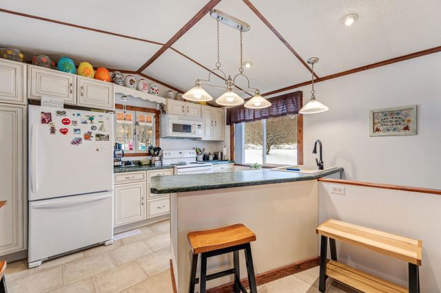 S2232 State Road 35, Alma, WI 54610