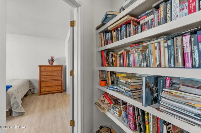 2313 W Horseshoe Place, Tucson, AZ 85745