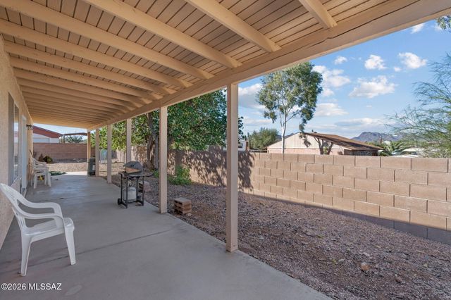2313 W Horseshoe Place, Tucson, AZ 85745