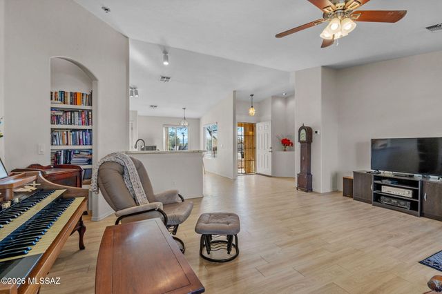 2313 W Horseshoe Place, Tucson, AZ 85745