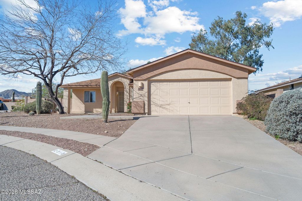 2313 W Horseshoe Place, Tucson, AZ 85745
