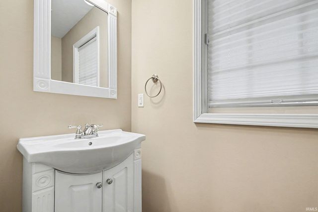 50774 Teall Road, Bristol, IN 46507