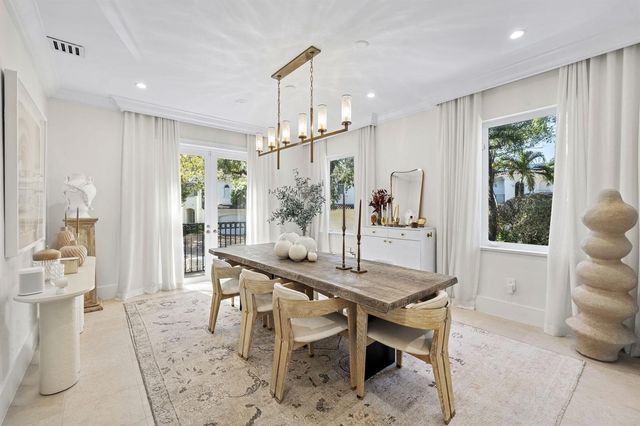 2765 Brickell Court, Miami, FL 33129