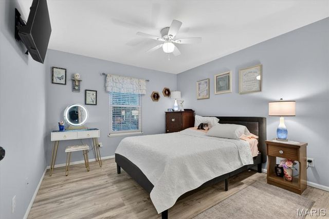 1440 Surrey Lane, St Peters, MO 63304