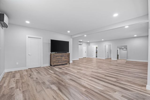 308 Pineridge Drive, Spartanburg, SC 29303
