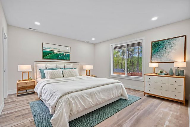 308 Pineridge Drive, Spartanburg, SC 29303