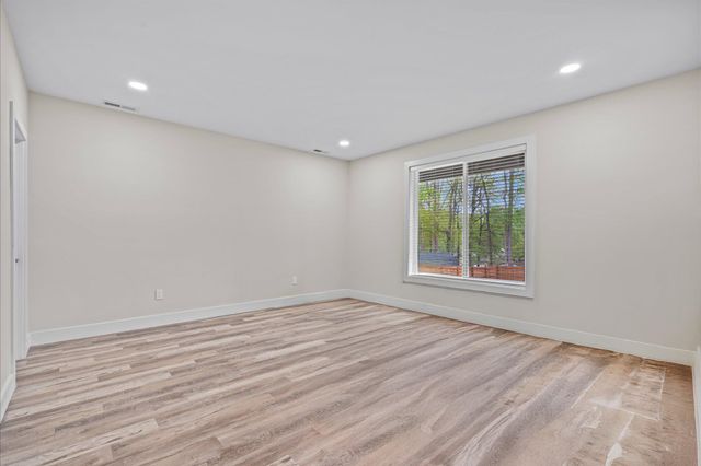 308 Pineridge Drive, Spartanburg, SC 29303