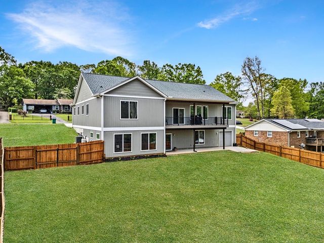 308 Pineridge Drive, Spartanburg, SC 29303