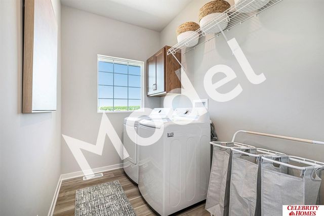 17576 Phoebe Street, Bennington, NE 68007