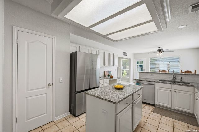 8506 Chessington Drive, San Antonio, TX 78254