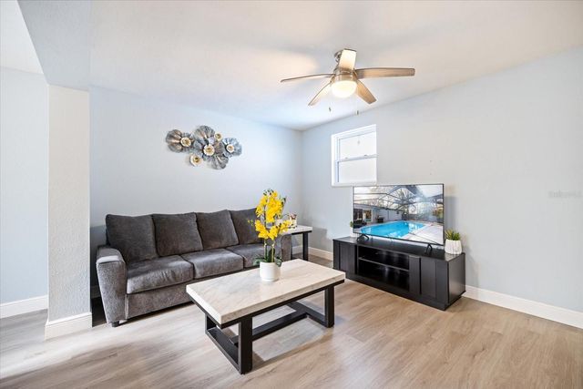 432 COUNTRY CLUB DRIVE, Oldsmar, FL 34677