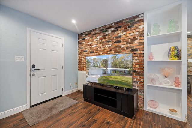 432 COUNTRY CLUB DRIVE, Oldsmar, FL 34677