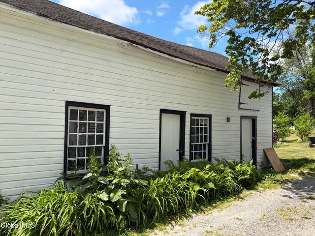3002 Consaul Road, Schenectady, NY 12304