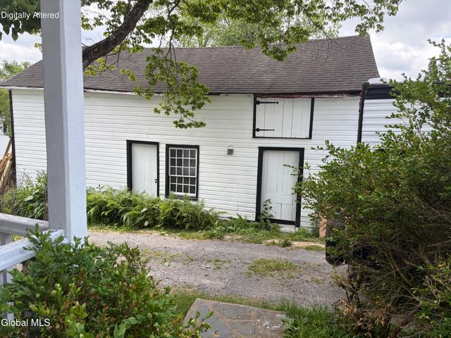 3002 Consaul Road, Schenectady, NY 12304