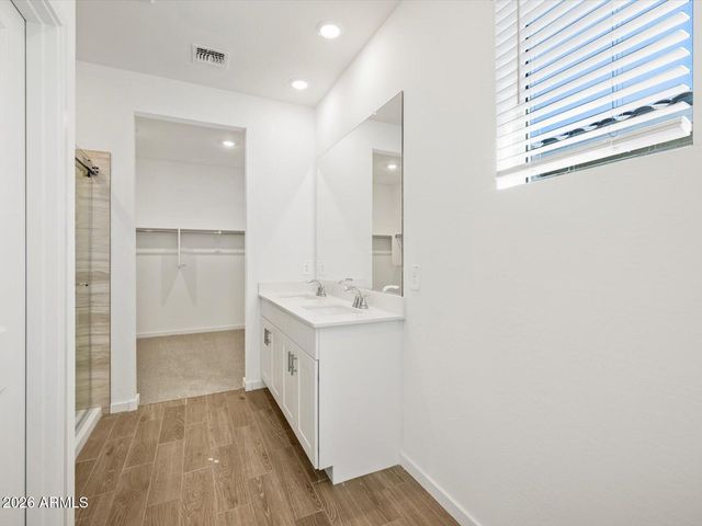 15804 W COTTONTAIL Lane, Surprise, AZ 85387