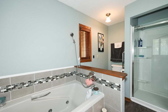 8035 W Bruss LANE, Franklin, WI 53132