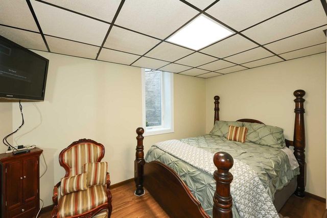 8035 W Bruss LANE, Franklin, WI 53132