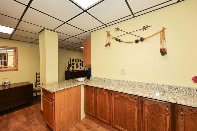 8035 W Bruss LANE, Franklin, WI 53132