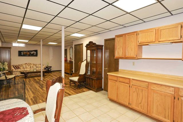 8035 W Bruss LANE, Franklin, WI 53132