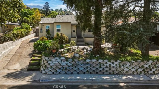 10512 Samoa Ave, Tujunga, CA 91042