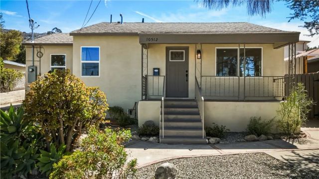 10512 Samoa Ave, Tujunga, CA 91042