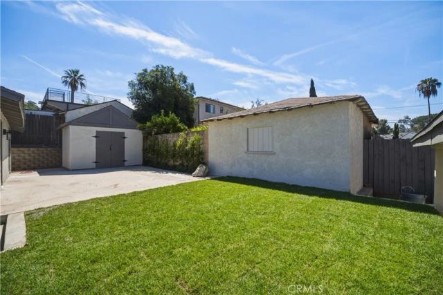 10512 Samoa Ave, Tujunga, CA 91042