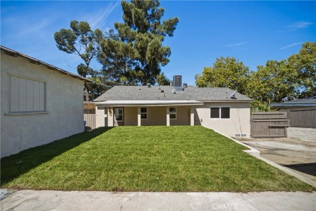 10512 Samoa Ave, Tujunga, CA 91042