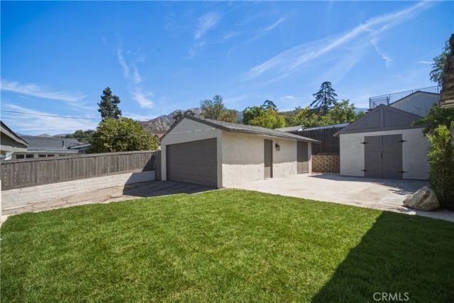 10512 Samoa Ave, Tujunga, CA 91042