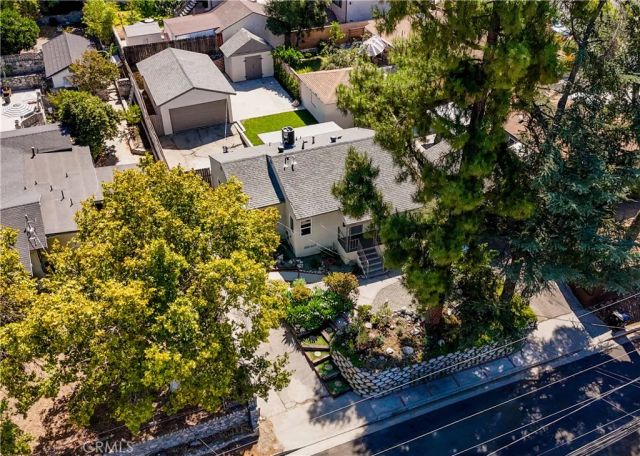 10512 Samoa Ave, Tujunga, CA 91042