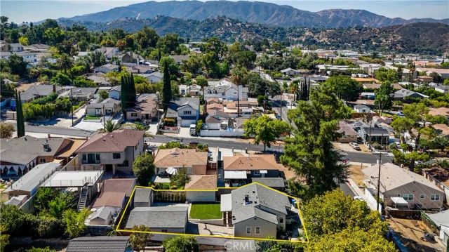 10512 Samoa Ave, Tujunga, CA 91042