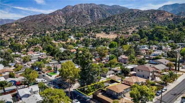 10512 Samoa Ave, Tujunga, CA 91042