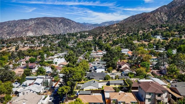 10512 Samoa Ave, Tujunga, CA 91042