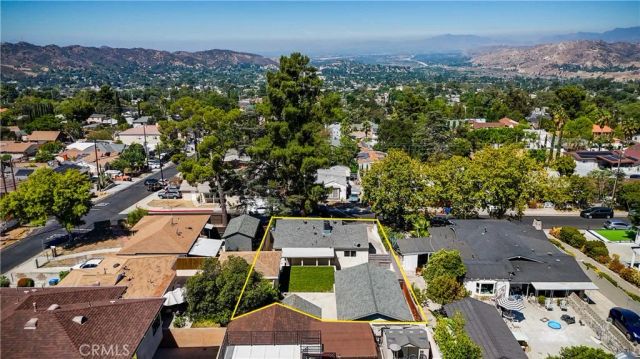10512 Samoa Ave, Tujunga, CA 91042