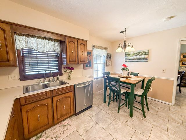 2000 Lancaster Drive, Columbus, GA 31904