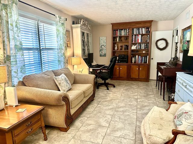 2000 Lancaster Drive, Columbus, GA 31904