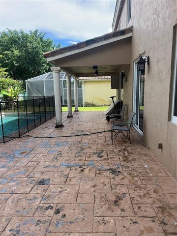 5291 NW 113th Ave, Coral Springs, FL 33076