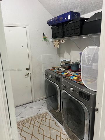 5291 NW 113th Ave, Coral Springs, FL 33076