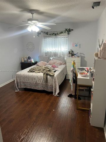 5291 NW 113th Ave, Coral Springs, FL 33076