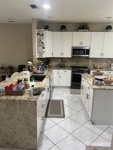 5291 NW 113th Ave, Coral Springs, FL 33076