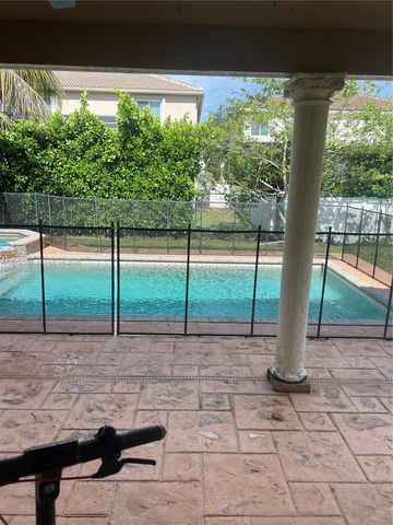 5291 NW 113th Ave, Coral Springs, FL 33076
