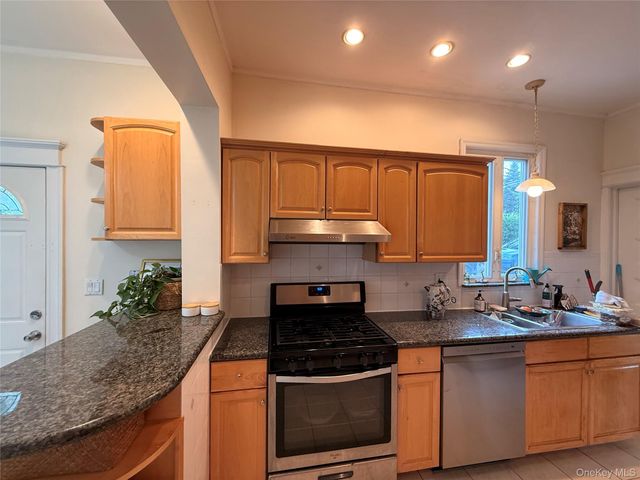 179 Woodruff Avenue, Scarsdale, NY 10583