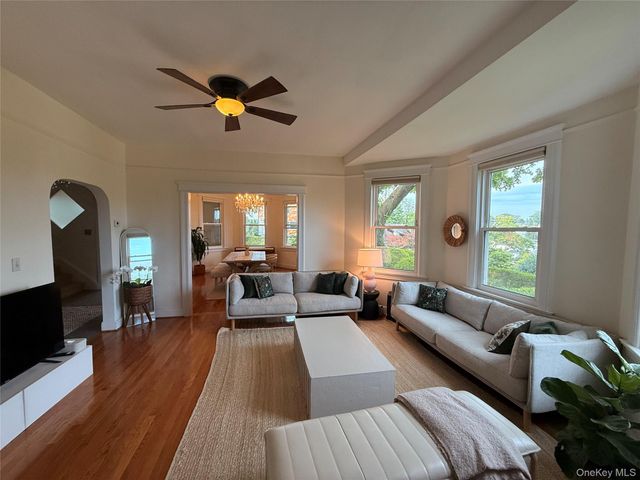 179 Woodruff Avenue, Scarsdale, NY 10583