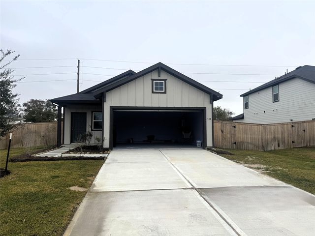 519 Louis Lane, Baytown, TX 77523