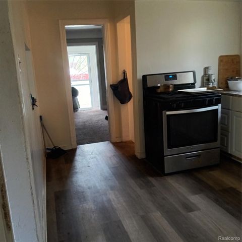 11137 Balfour Road, Detroit, MI 48224