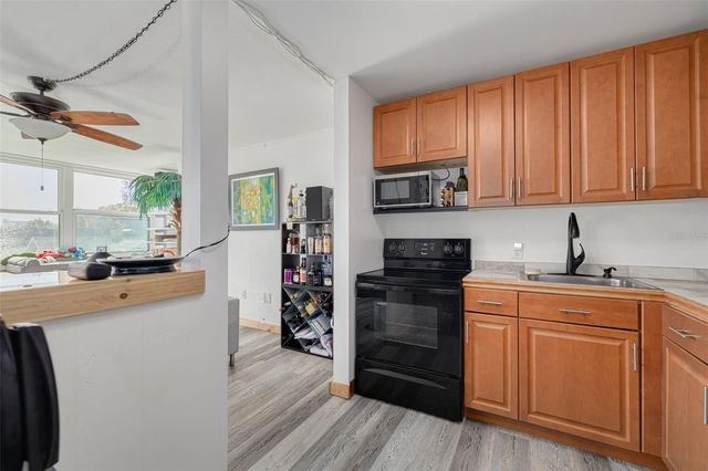 841 4TH AVENUE N 38, St Petersburg, FL 33701