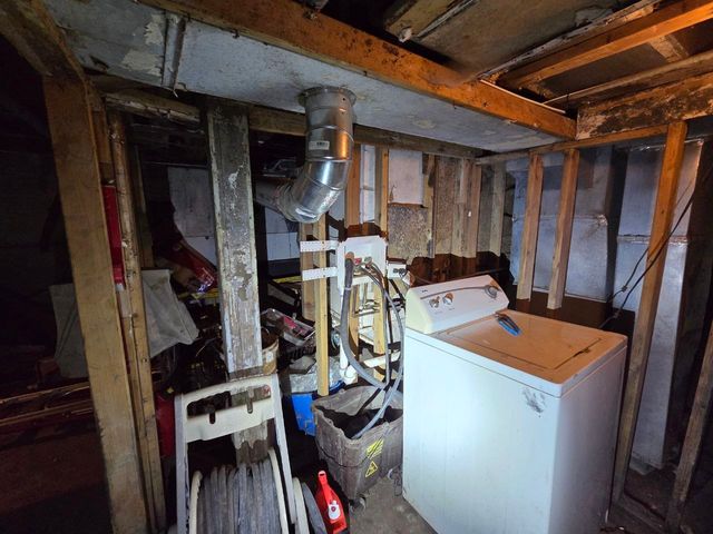 221 E 138th Street, Dolton, IL 60419